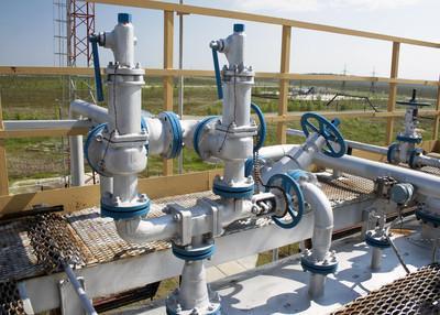 气动带手动闸阀_进口气动闸阀_单作用气动闸阀