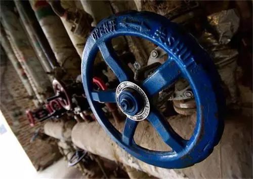 ngk火花塞型号字母代表_蝶阀型号字母代表_阀门型号字母pw代表